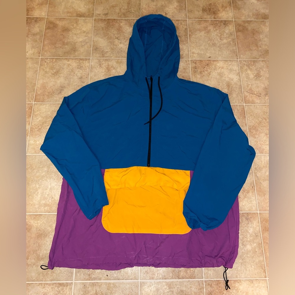 Windbreaker pullover